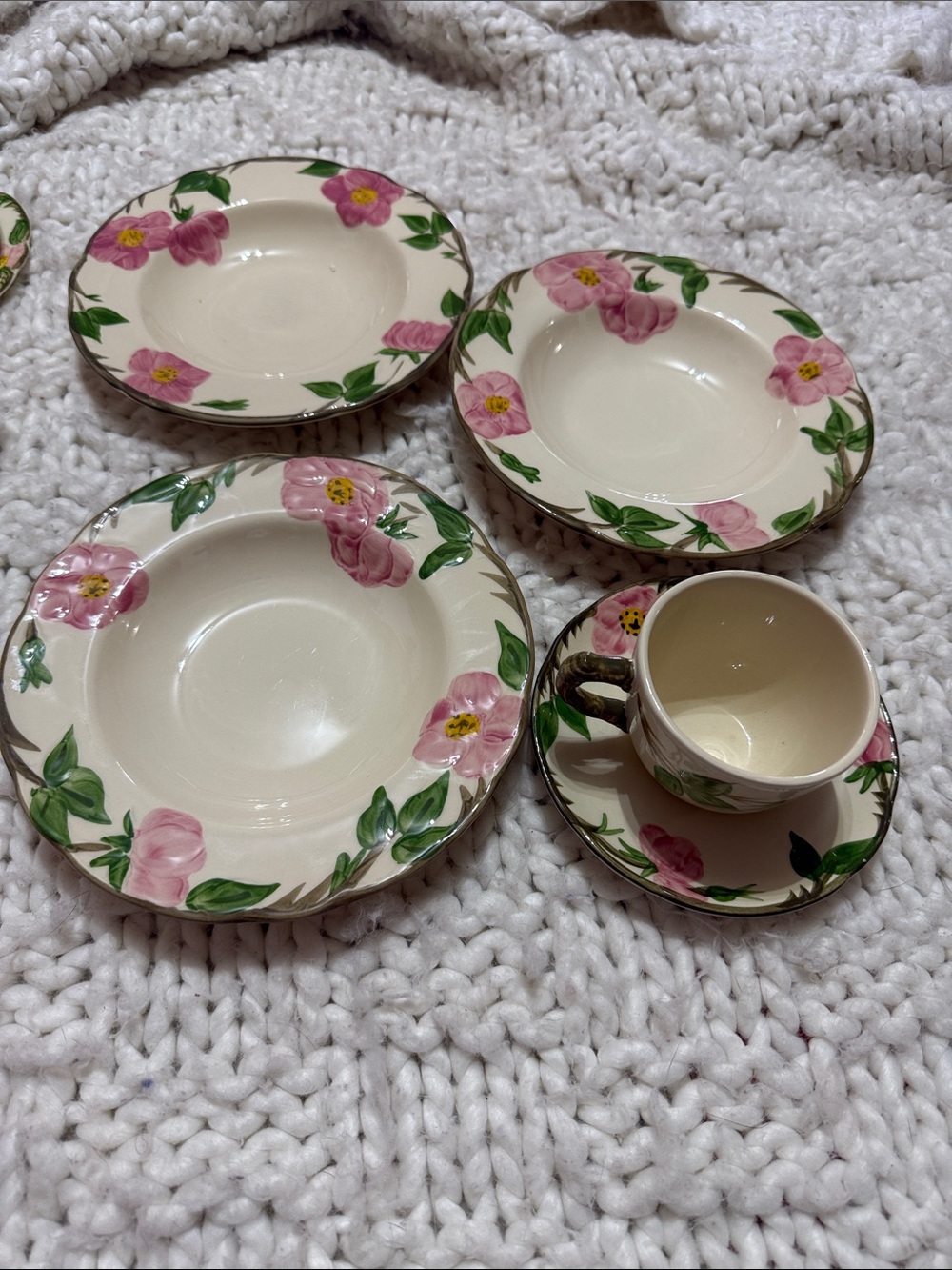 5pcs-3 Rimmed Soup Bowls+cup/Saucer FRANCISCAN DESERT ROSE ENGLAND